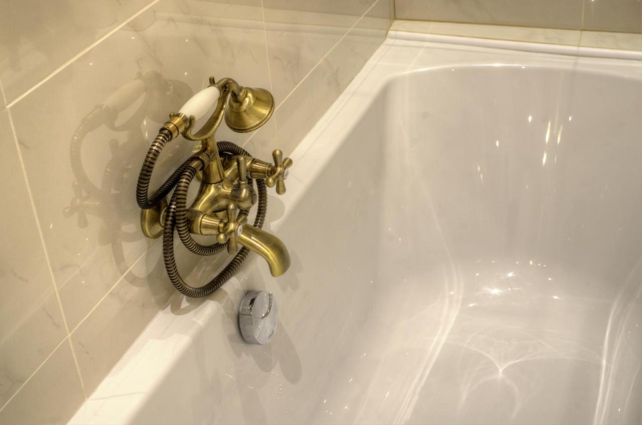 Les Petits Boudoirs De Savoie Apartment Chambery Exterior photo